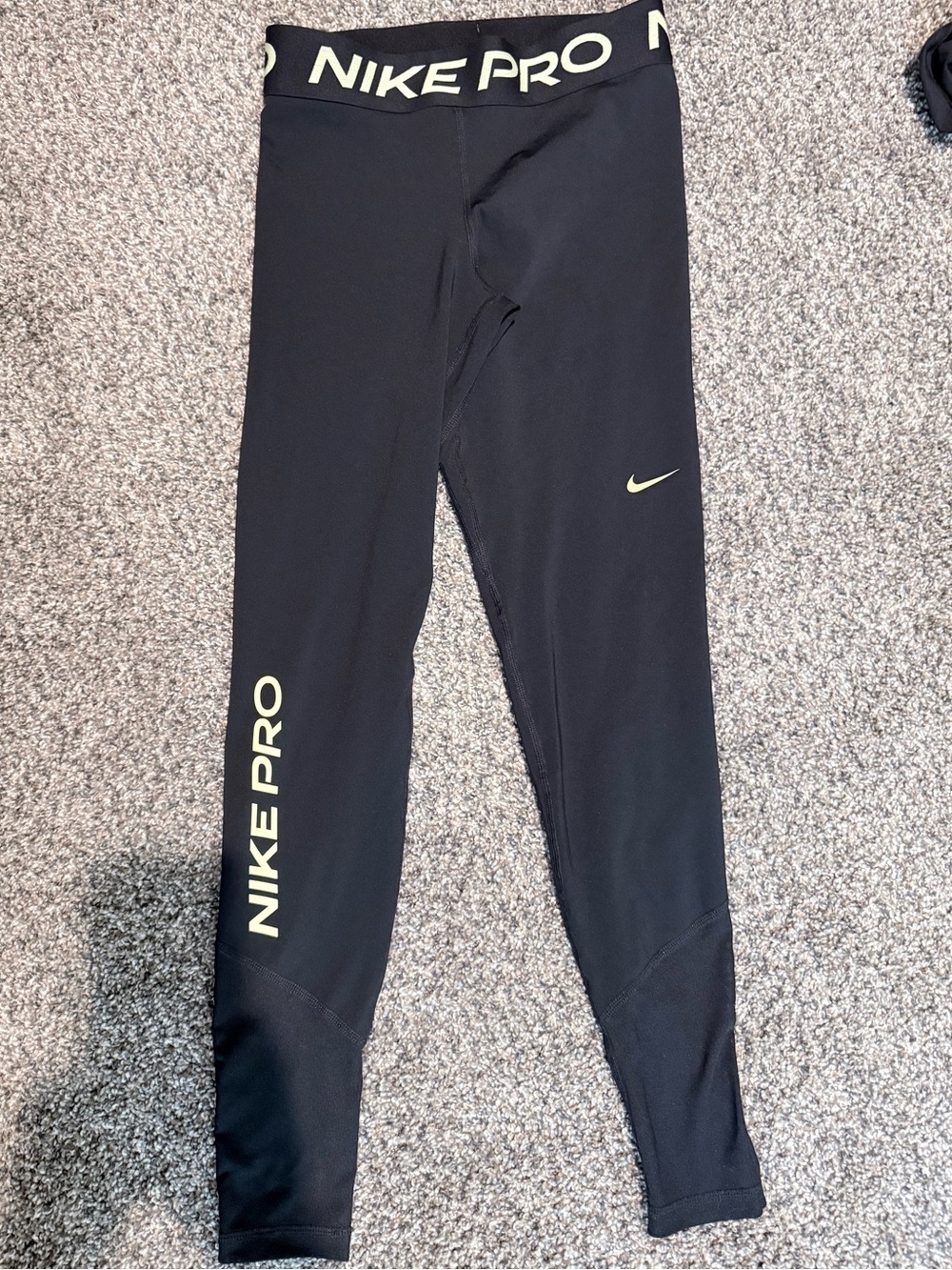 Nike Pro Dri-FIT women’s Black compression Leggings mesh panels size s
